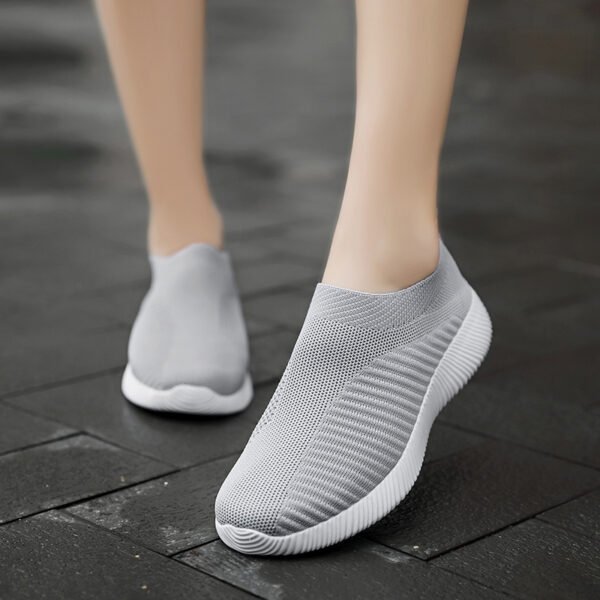 Women's Casual Sneakers, Lightweight Soft Bottom Running Shoes, Breathable Slip-on Walking Shoes plus size - Image 10