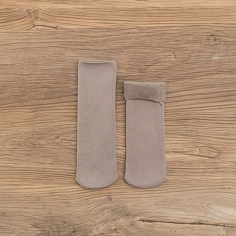 5 Pairs Women's Solid Fuzzy Thermal Mid Tube Floor Socks - Image 9