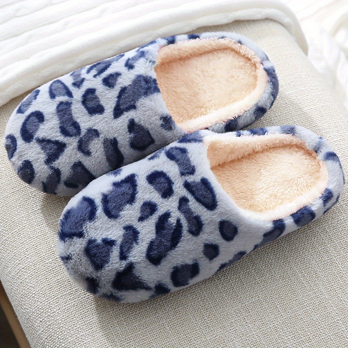 Women's Fluffy Home Slippers, Soft & Comfortable Leopard Pattern Indoor Slides - Image 9