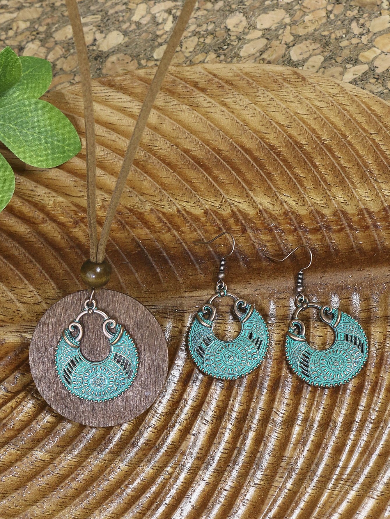 3pack Ancient Folk Wooden Round Plus Geometric Ancient Copper Layered Charm Earrings Necklace Set - Image 18