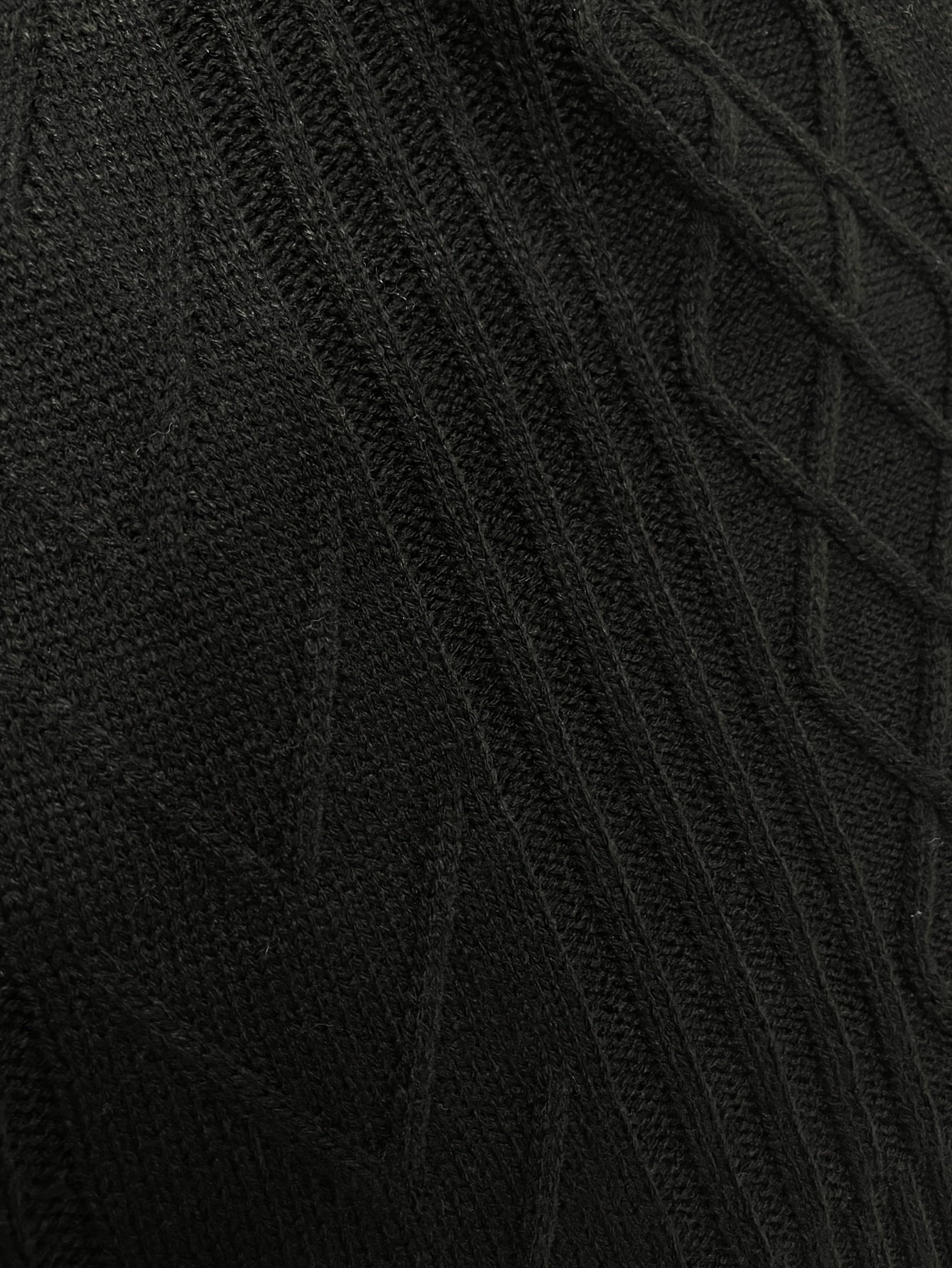 Cozy Men's Retro Long Sleeve Cable Knit Button Pullover Sweater for Winter - Image 10