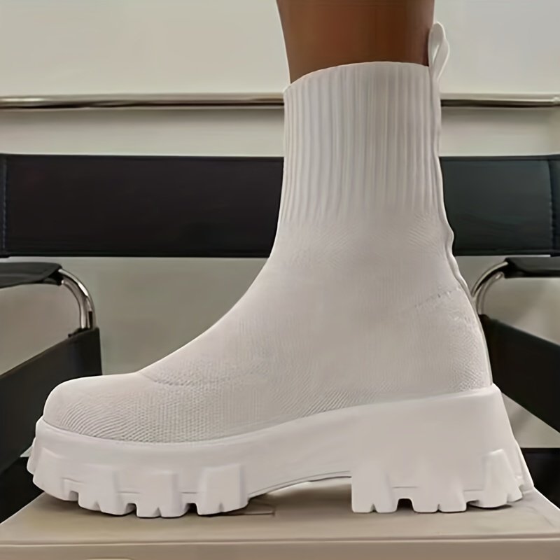 Women's Thick-soled Short Boots, Knitted Round Toe Shoes - Image 4